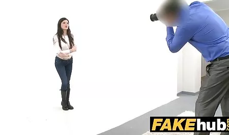 קלואי נכנעת לחלוטין לגבר. סרטי סקס צפיה ישירה חינם