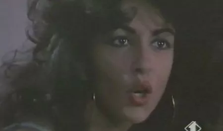 קורין על צפיה ישירה סרטי סקס המדרגות.