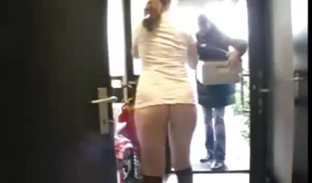 אתונה בלונדינית חמה צפיה ישירה סרטי סקס