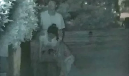 פולה מאוננת בכוס ונותנת לבחור ללקק. סרטי סקס לצפיה מידית