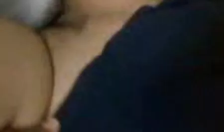 ברונטית עם כוס מגולח צפייה ישירה סרטי סקס עושה אהבה צרפתית עם גבר