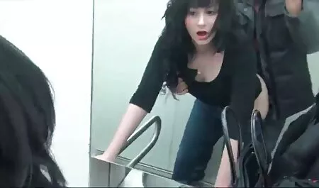 נרתיק קטן והדוק, מופתע סרטוני סקס צפיה ישירה מהזין הגדול.