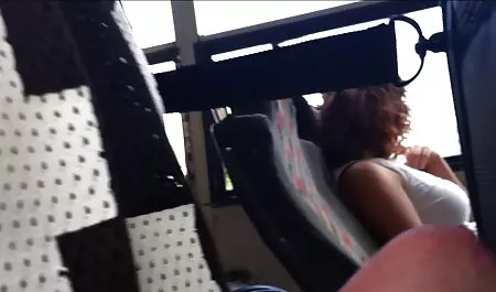 שתי נשים יפות על החוף פורנו לצפיה חינם מוצצות פין במיומנות