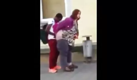 ונסה סרטים לצפייה ישירה כחולים חינם במיטה.
