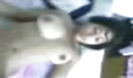 רייצ ' ל בשירותים זה חלום. סרטי פורנו לצפיה בחינם